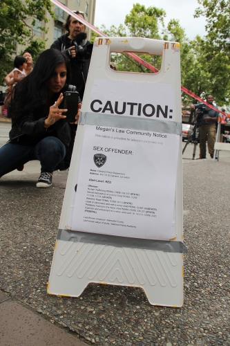 sm_oaklandpoliceguiltybanner_20160617_012.jpg 