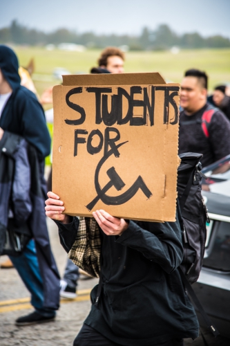 sm_j20-inauguration-day-protest-santa-cruz-10.jpg 
