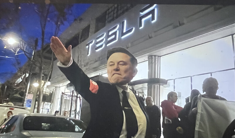 sm_tesla_fascist_salute_2-19-25.jpg